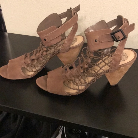 Vince Camuto heels - Picture 2 of 3